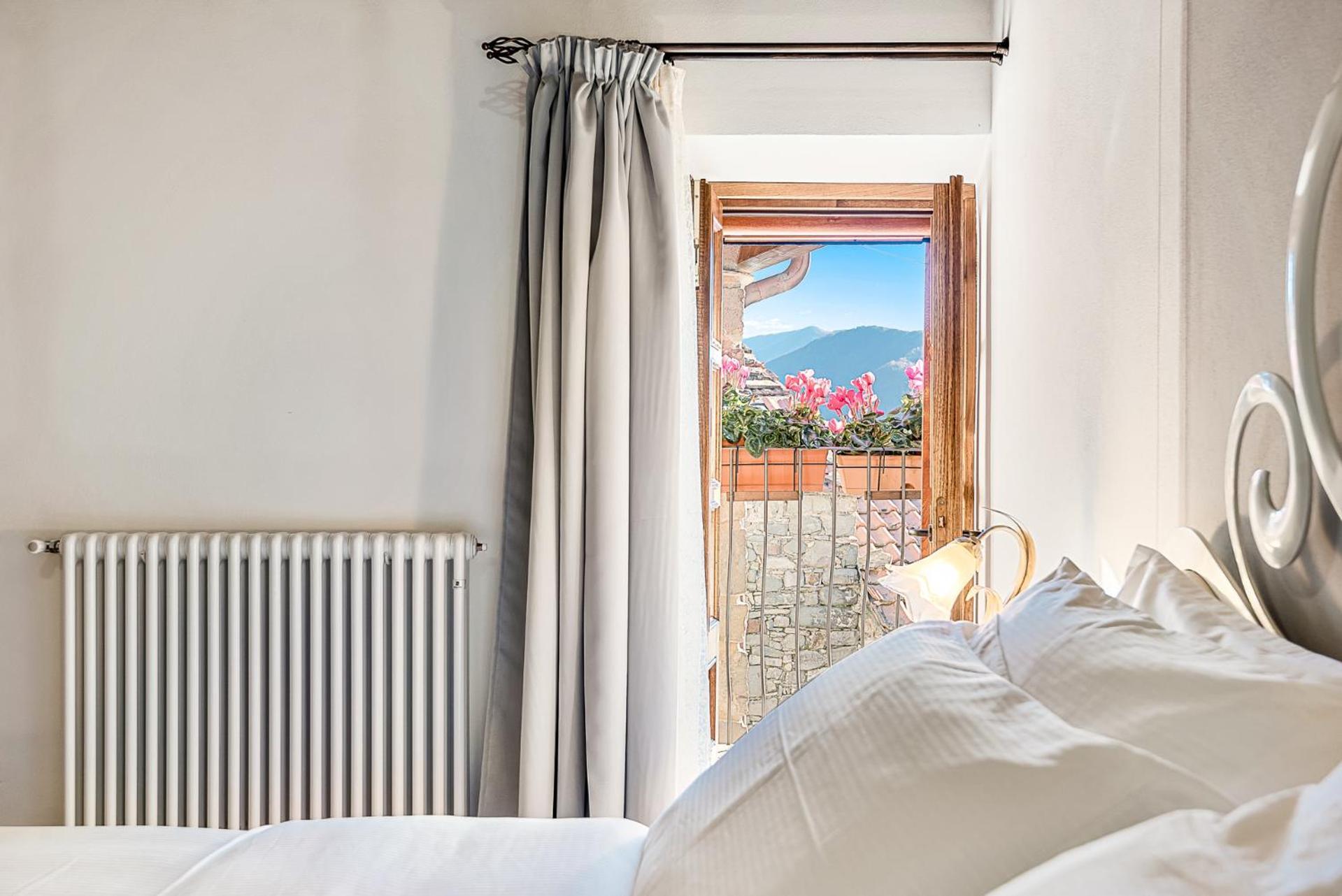 Vivi Luxury Country House Comano  ภายนอก รูปภาพ